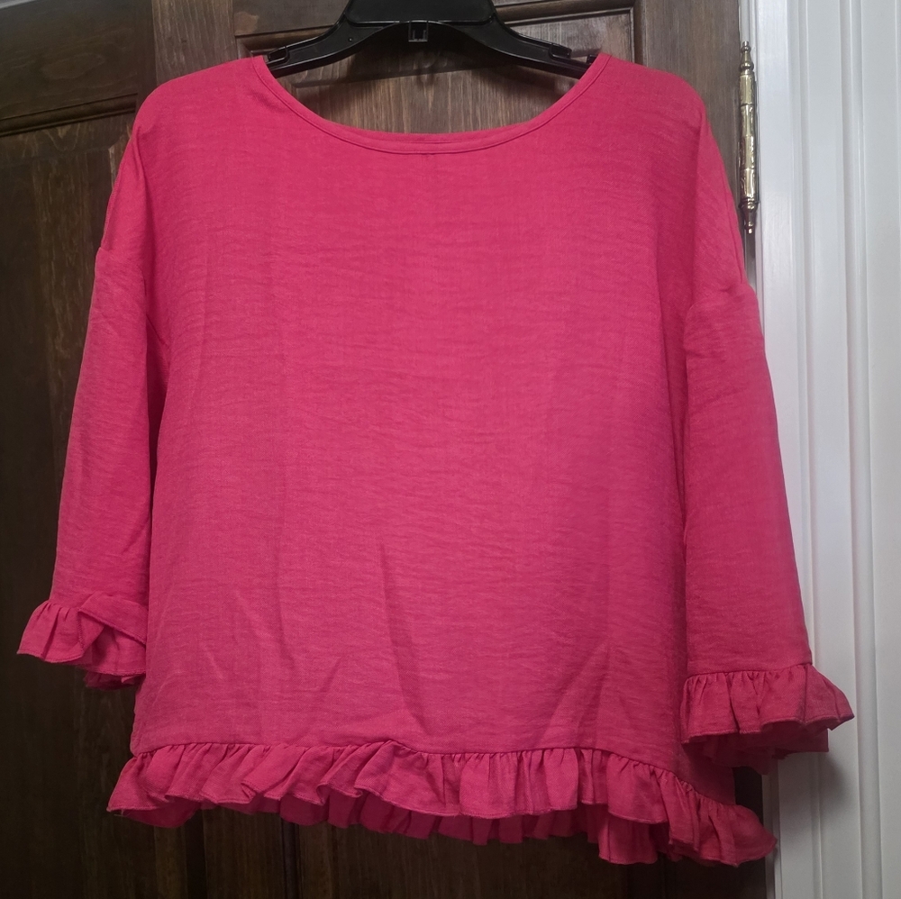 ❣️3/$25  Hot Pink Ruffle-Hem Long Sleeve Top